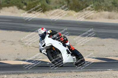 media/Dec-07-2025-CVMA (Sun) [[3e7d2de5dc]]/Race 8-Middleweight Shootout/